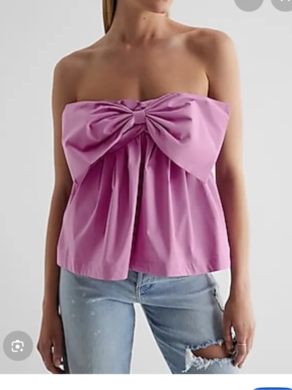 Express Magenta Bow-Front Strapless Top
Adorable- classy 
Sz Small